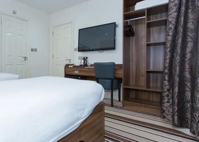 Langley Guest House