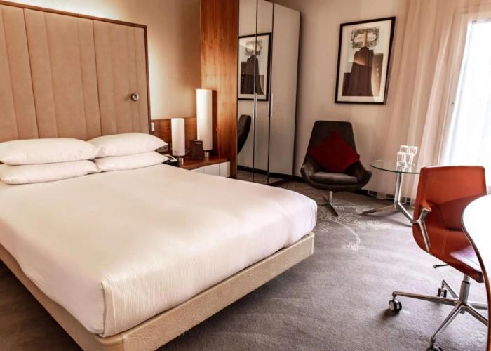 Hilton London Heathrow Airport Terminal 5
