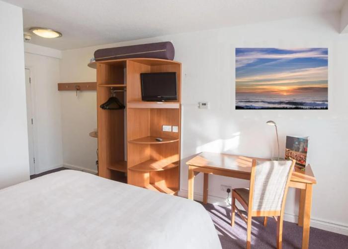 Red Wing Lodge Hotel