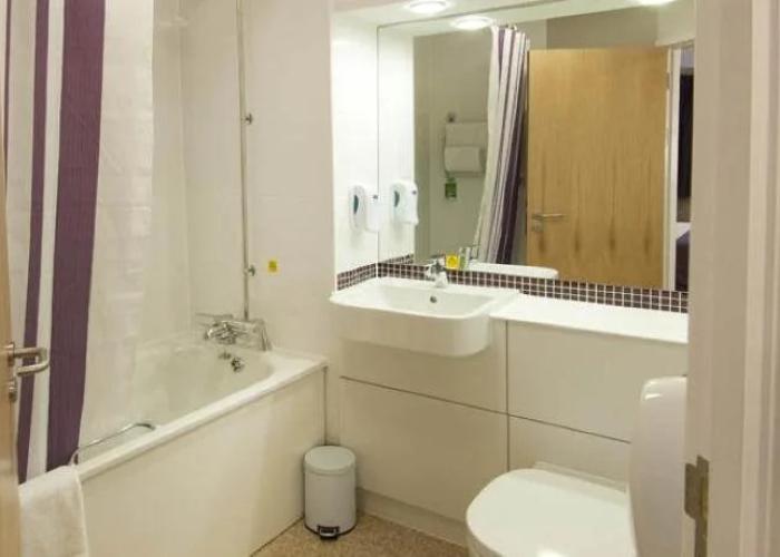 Premier inn Balsall Common [Near Nec]