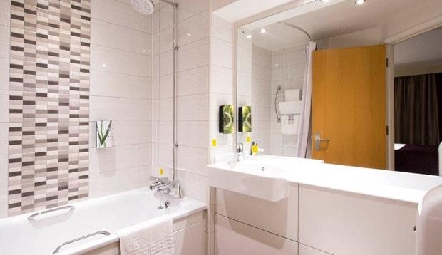 Premier inn Balsall Common [Near Nec]