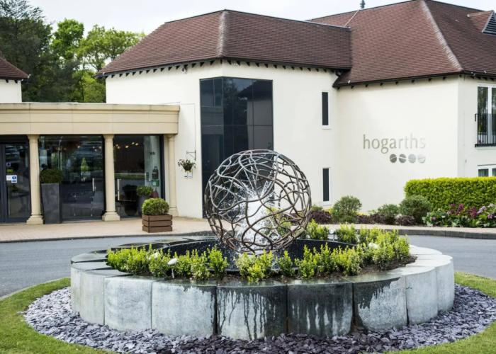 Hogarths Hotel
