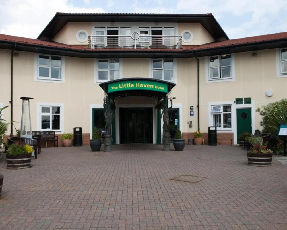 Little Haven Hotel On The Beach