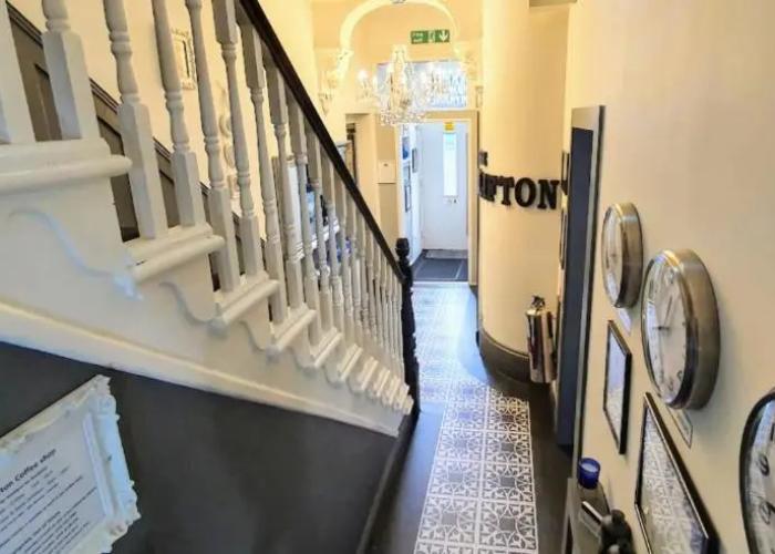 Clifton Guest House