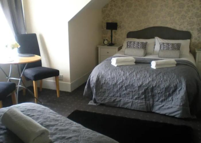 Elmswood Guest House