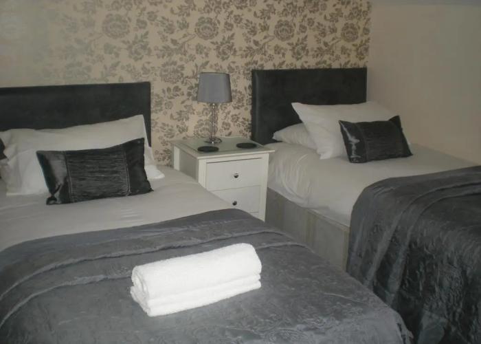 Elmswood Guest House