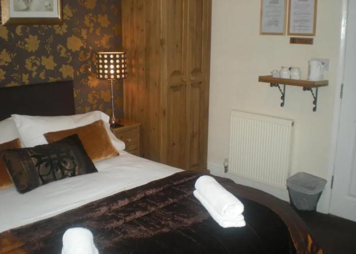 Elmswood Guest House