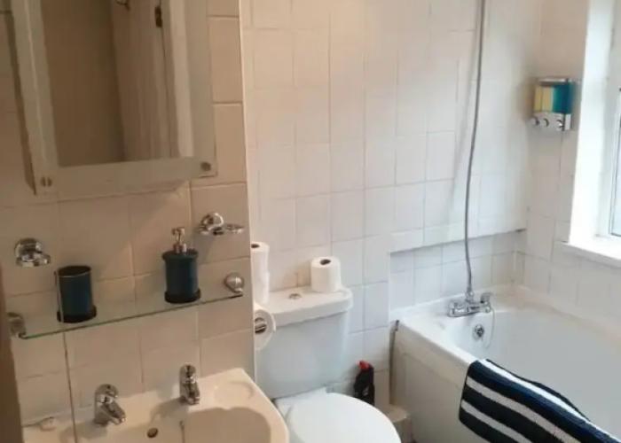 South Shield's Emerald 2 Bed Apartment