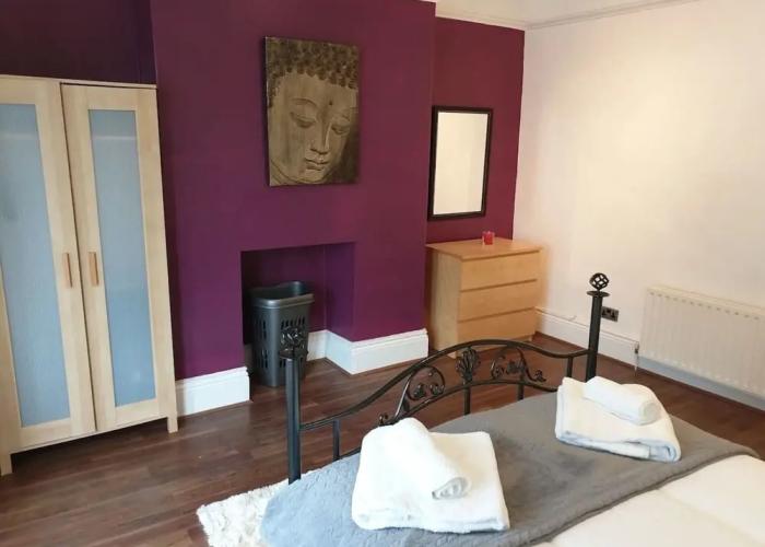 South Shield's Hidden Gem Garnet 3 Bedroom Apartme