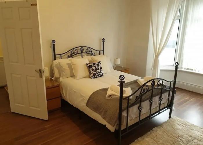 South Shield's Hidden Gem Garnet 3 Bedroom Apartme