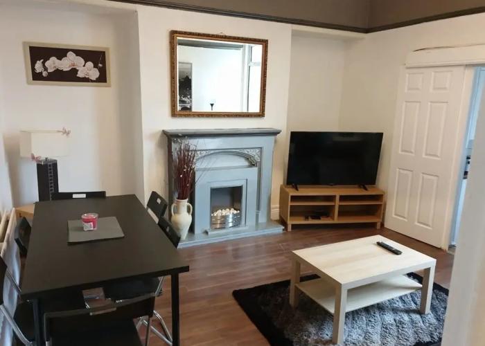 South Shield's Hidden Gem Garnet 3 Bedroom Apartme