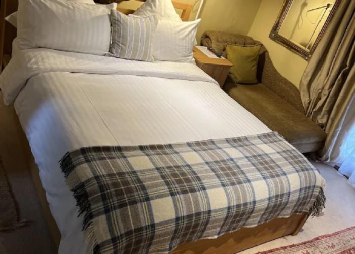 Heathrow Cottages B&B