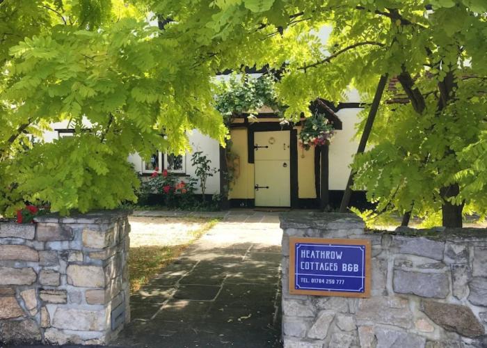 Heathrow Cottages B&B