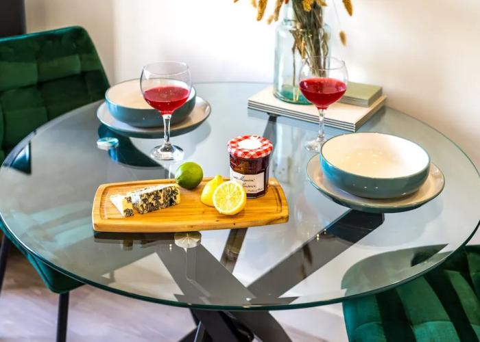 Luxury 1 Bedroom Serviced Apartment in the Heart of Stevenage