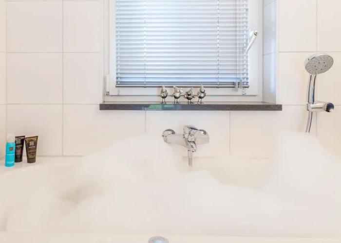 Beautiful Holiday Home With Bubble Bath