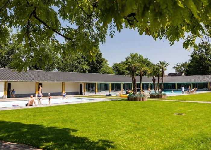 Beautiful Holiday Home With Whirlpool