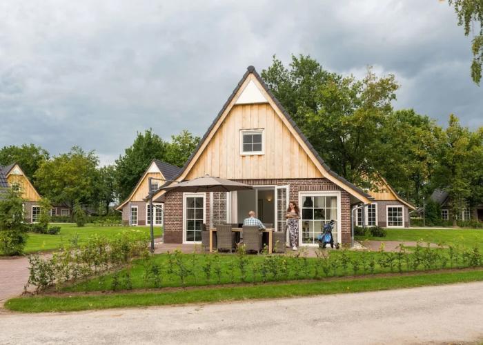 Holiday Home With Whirlpool