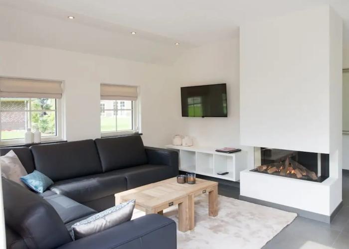Holiday Home With Whirlpool
