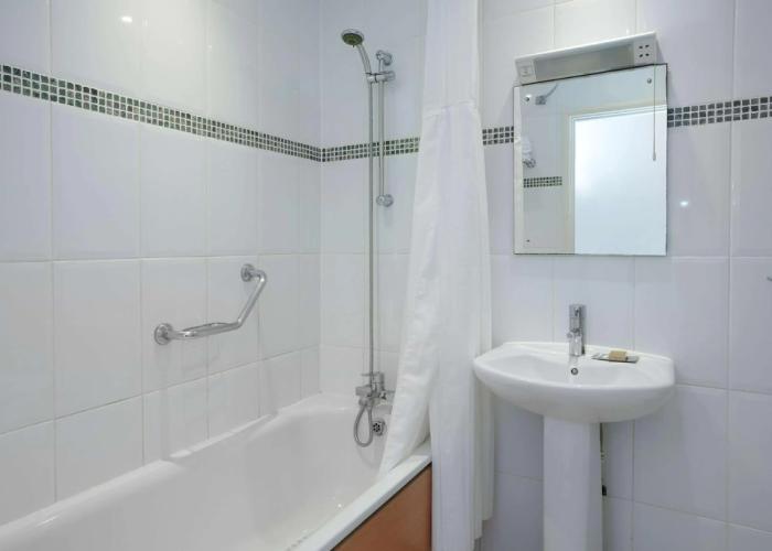 Avisford Park Hotel