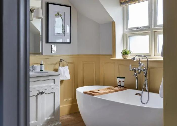 The Montagu Arms Hotel