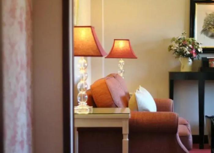 The Montagu Arms Hotel