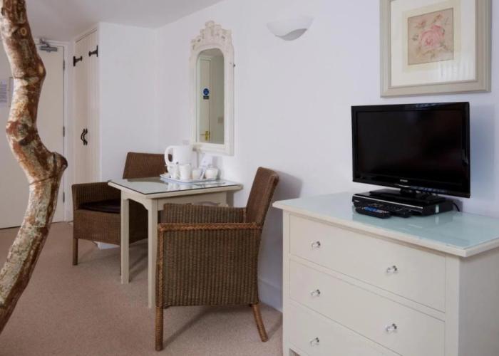 Cottage Lodge Hotel