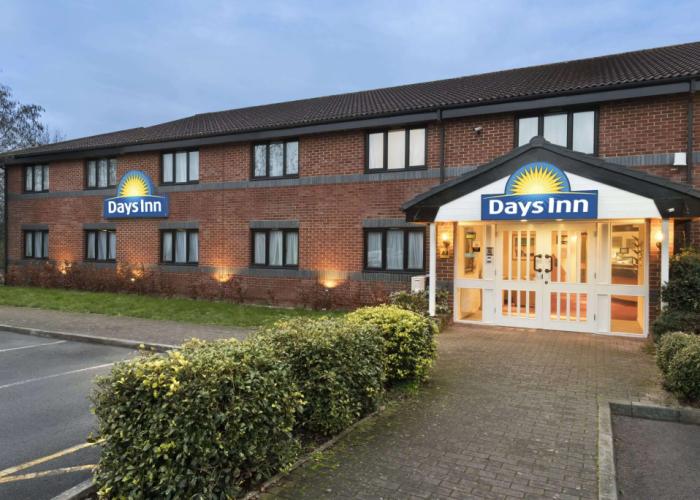 Days Inn by Wyndham Michaelwood M5