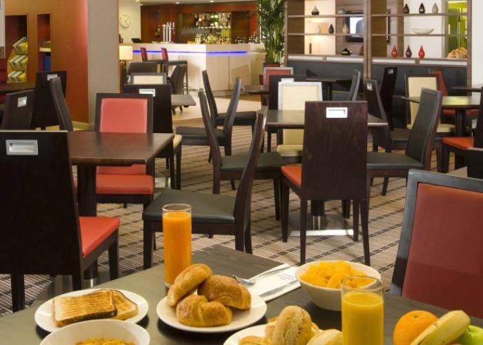Holiday Inn Express Taunton East by IHG