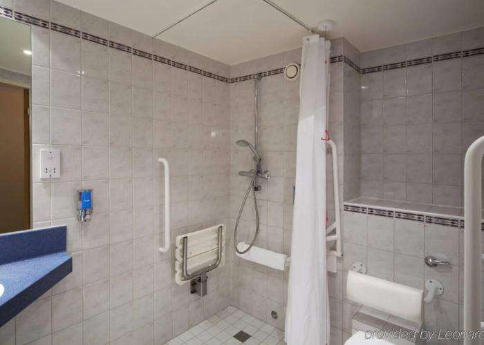 Holiday Inn Express Taunton East by IHG