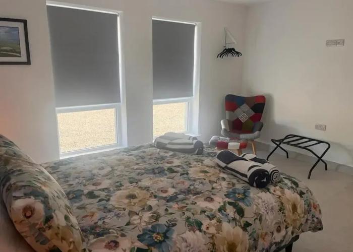 Magilligan - Cottage - Sleeps 6 - Parking - Garden