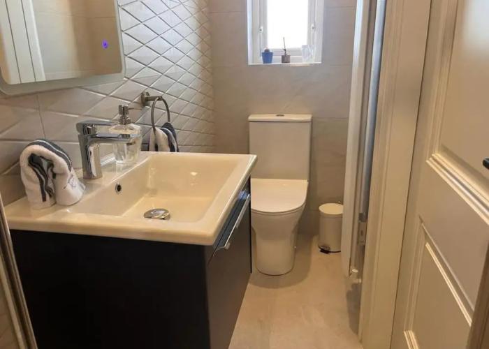 Magilligan - Cottage - Sleeps 6 - Parking - Garden