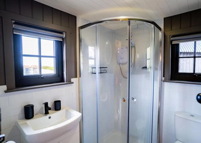 Charming Lodge in Limavady