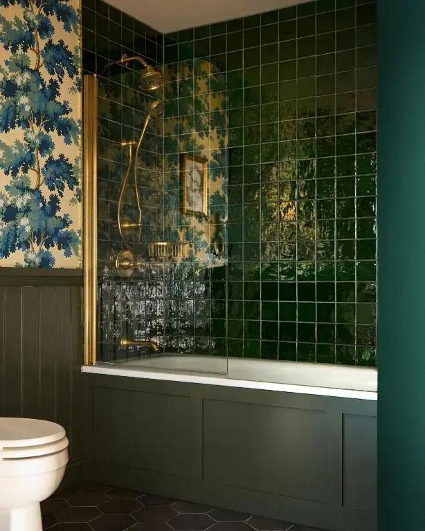 фото Portrush Adelphi
