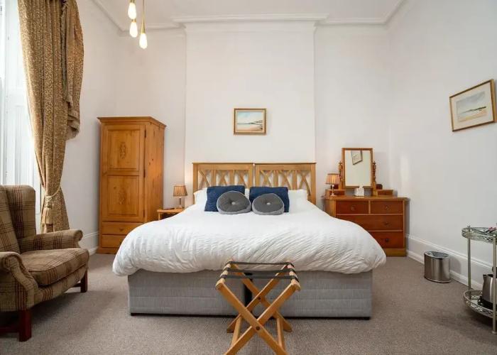 Antrim House Guest Rooms & Suites