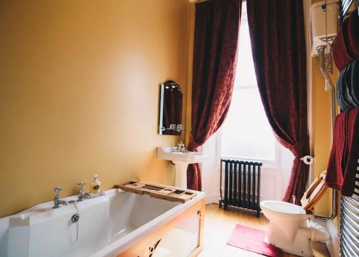 Antrim House Guest Rooms & Suites