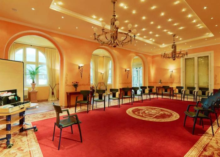 PARK VILLA zentral am Mittelrhein