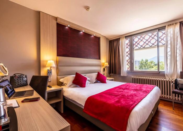 Hôtel Les Trois Roses, Grenoble Meylan
