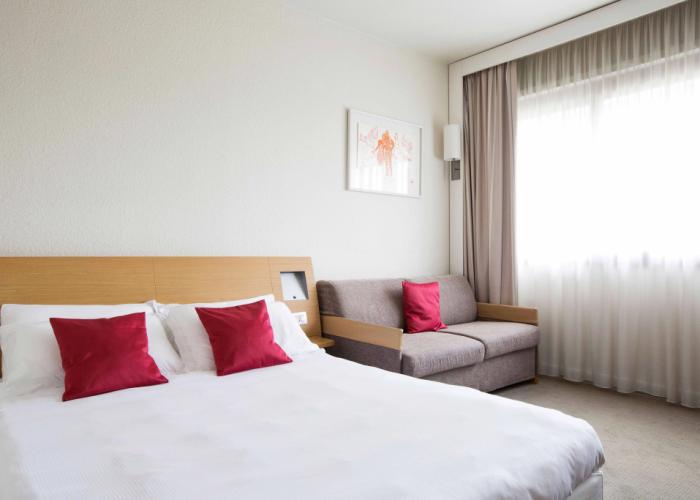 Living Place Hotel