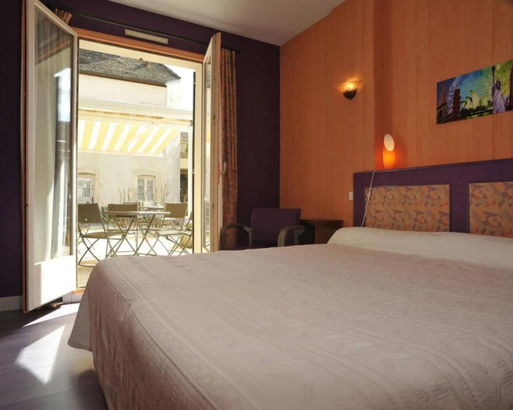 фото Beaune Hotel