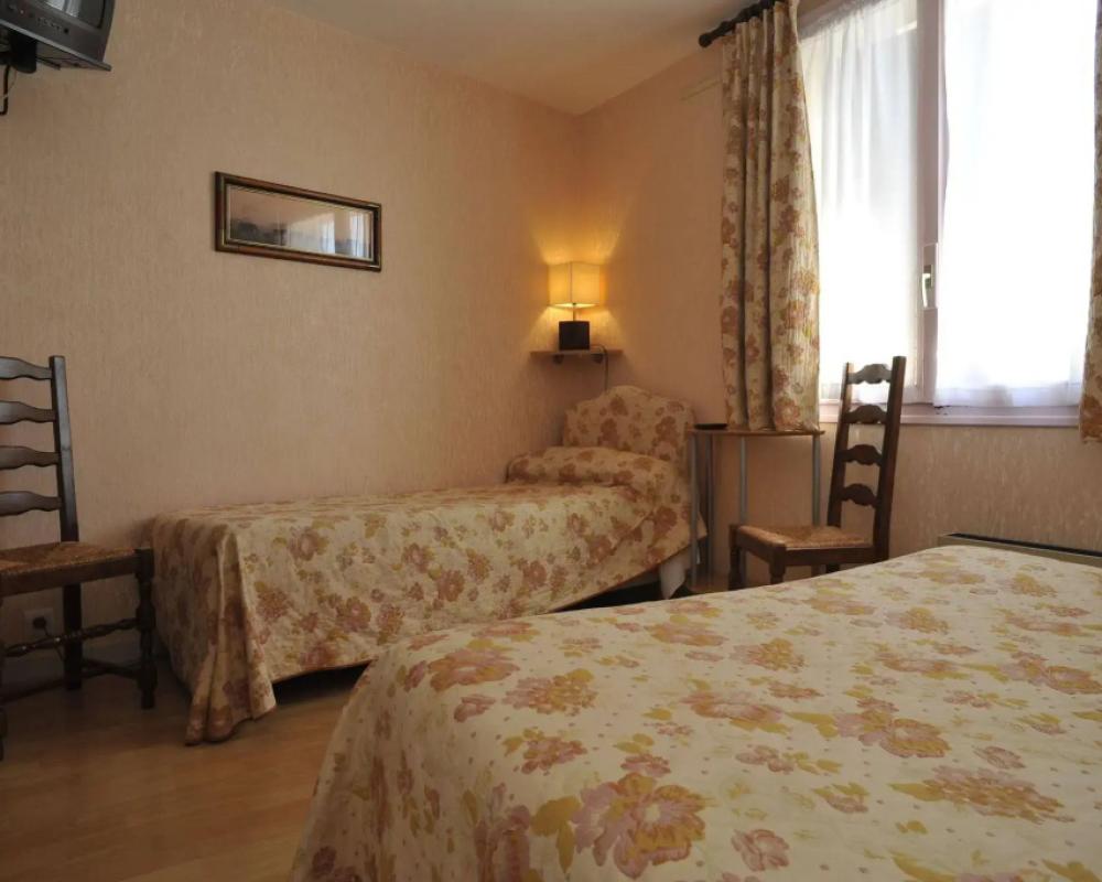 фото Beaune Hotel