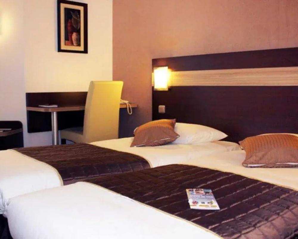 Hotel Restaurant La Chaumiere Les Mureaux - Flins