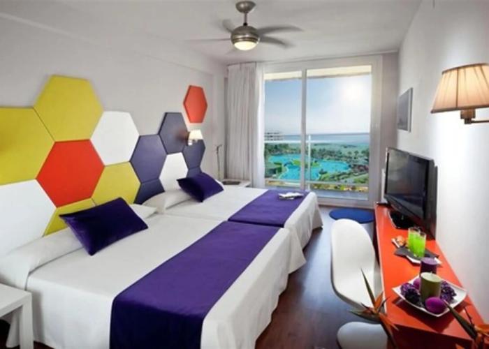 Evenia Zoraida Resort