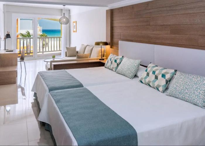 Mediterráneo Bay Hotel & Resort