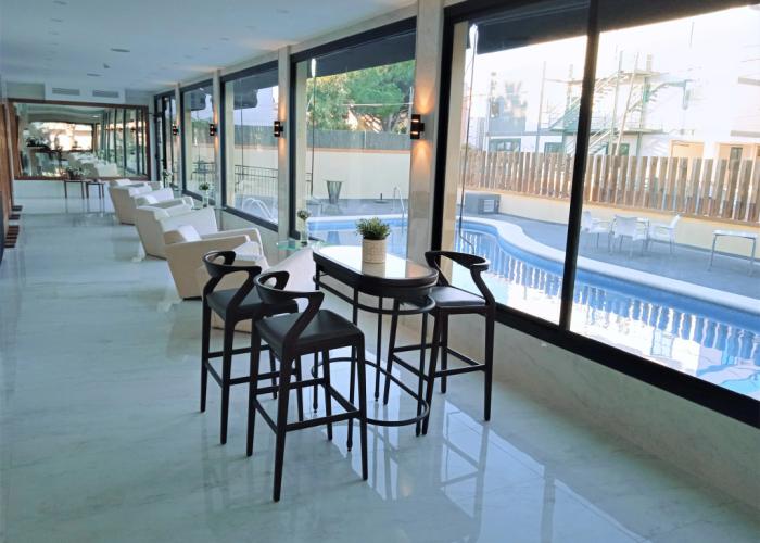 Hotel 153