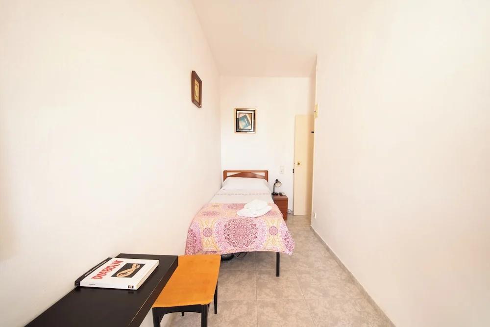 фото Sitges Beach Hostal