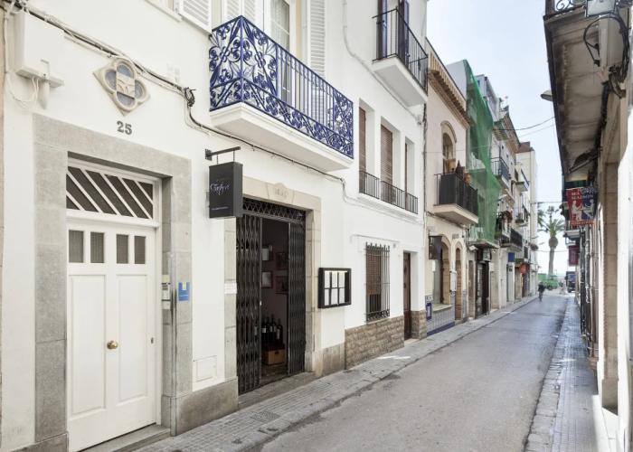 Sitges Group Blue and White