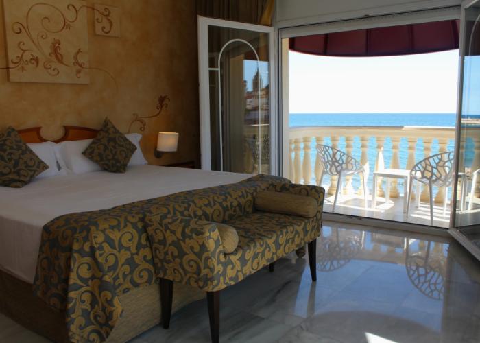 Hotel URH Sitges Playa