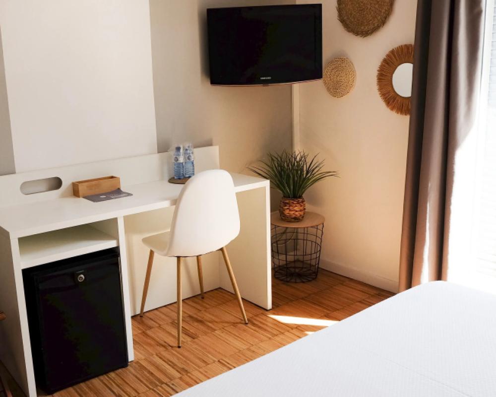 фото Hotel Subur