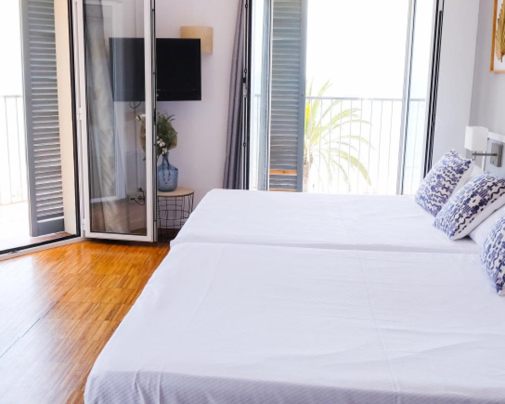 фото Hotel Subur