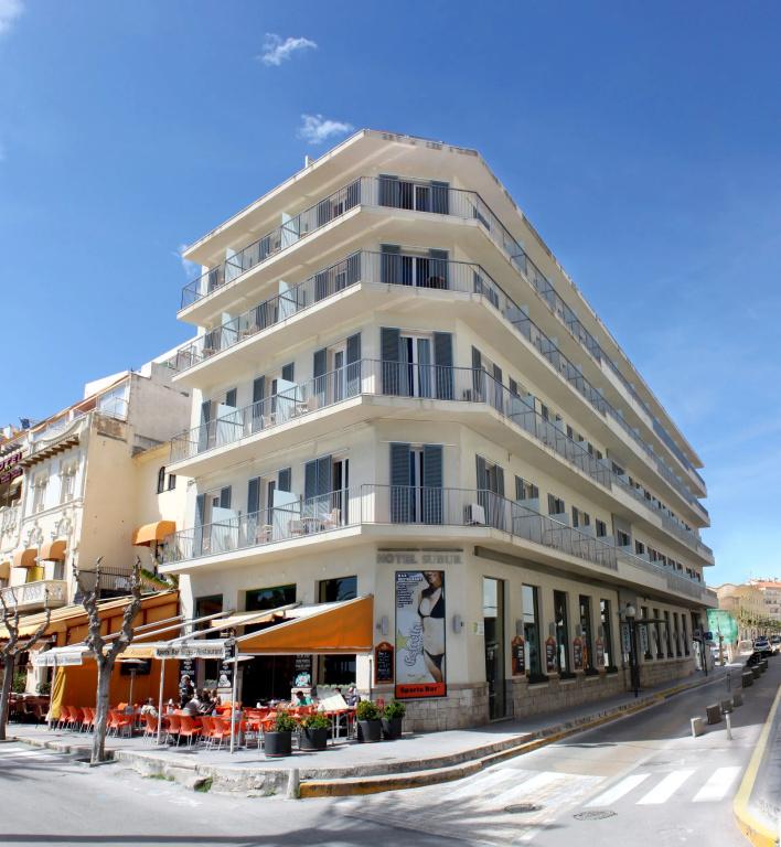 фото Hotel Subur
